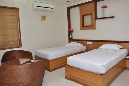 ホテル リタンズ ア ビジネス クラス Karumattampatti 部屋 写真